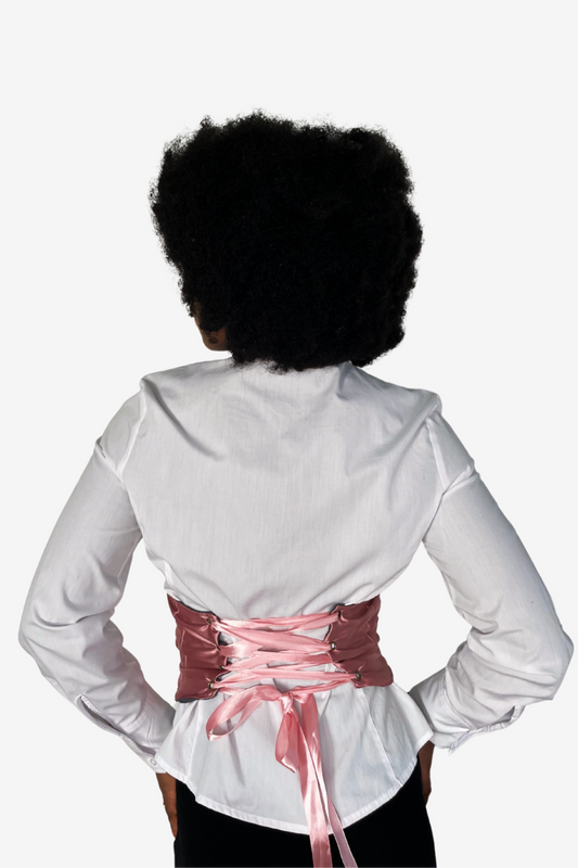 Corset rose en soie et dentelle - Édition Atelier